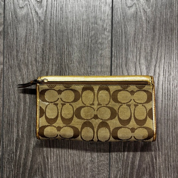 Coach Signature C Metallic Gold Leather Buckle Slim Tri-Fold Long Wallet - Picture 3 of 7